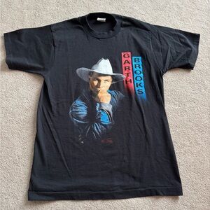 Garth Brooks T-shirt